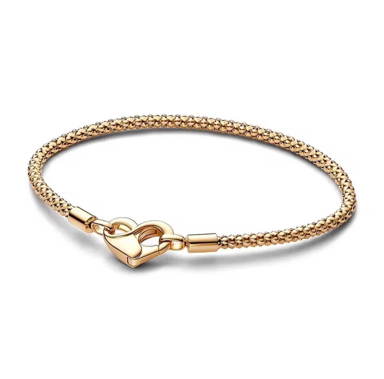 Pulsera de plata 925 con circonita en forma de corazón.