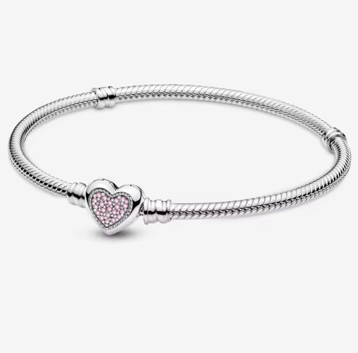 Pulsera de plata 925 con circonita en forma de corazón.