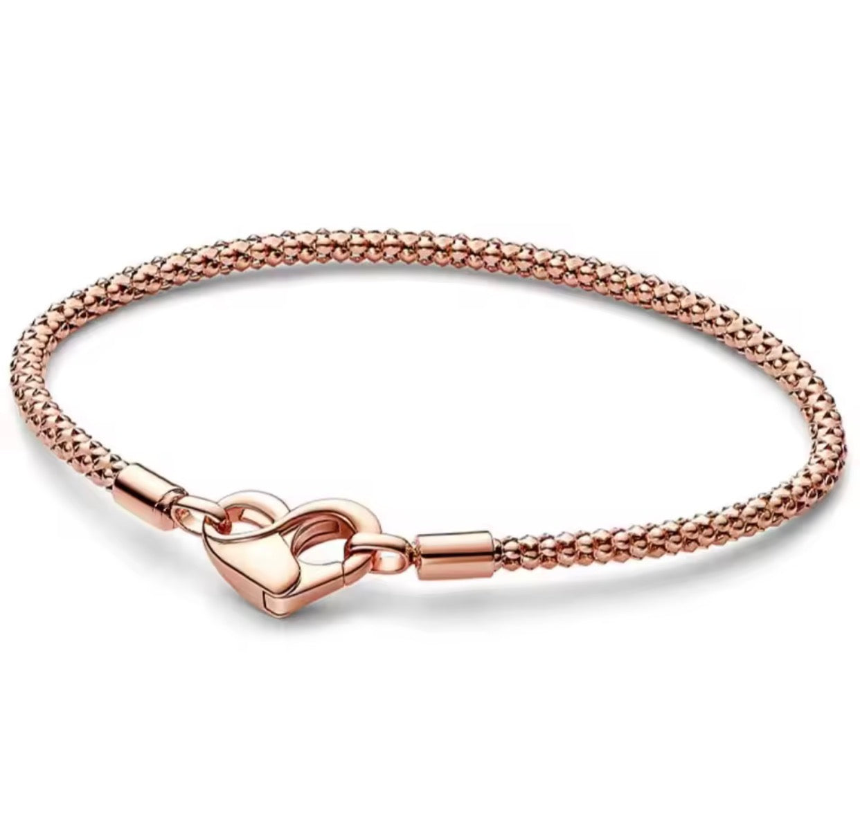 Pulsera de plata 925 con circonita en forma de corazón.
